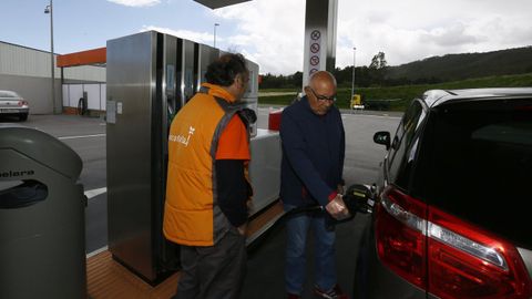 La estación de servicio de Os Irmandiños abrió en la primavera del 2017