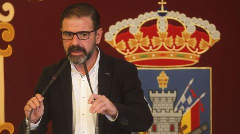 El alcalde de Ferrol, Ángel Mato, durante una comparecencia en el Concello, en foto de archivo