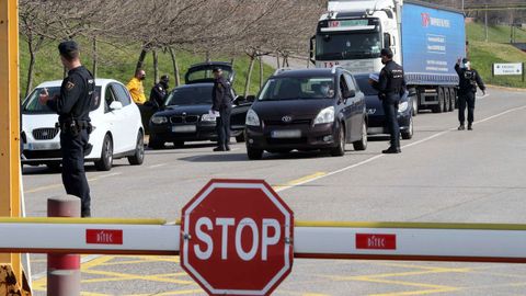 La Policía Nacional interviene en las oficinas de Alu Ibérica en Mieres