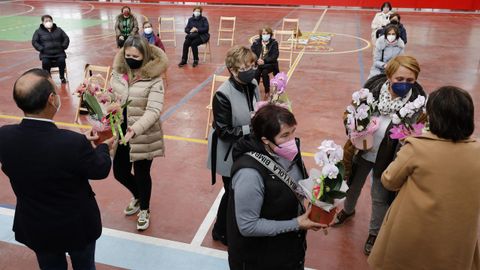 Xove organizó el sábado un homenaje a las mujeres que cosieron mascarillas por el covid-19