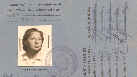 Tarjeta universitaria de Luisa Pérez-Soba