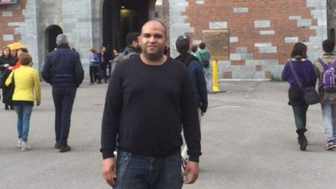 Humberto Teixeira trabaja en una empresa de madera de A Estrada y, tras pasar el covid, sigue viajando por diferentes países por motivos laborales