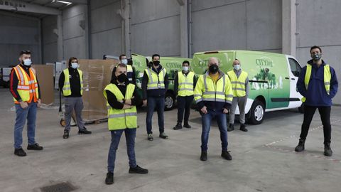 Algunos de los repartidores de Citylogin en Ourense