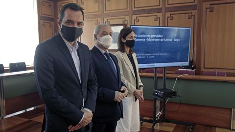 Sergio Vázquez Torrón, José Tomé e Isabel Pardo de Vera, este viernes en el Ayuntamiento de Monforte