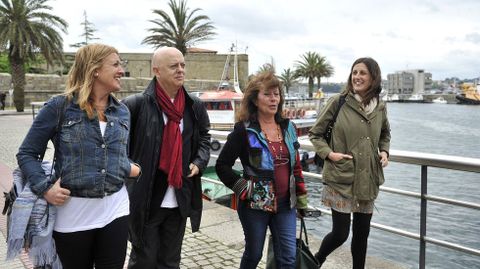 Paloma Rodríguez participando en abril del 2015 en una visita a Ferrol del diputado socialista y alcalde de San Sebastián, Odón Elorza, junto a Beatriz Sestayo y María Fernández Lemos