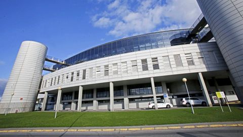 Hospital Montecelo, en Pontevedra, donde este martes hay ingresados 18 pacientes covid, 11 en planta y 7 en la uci