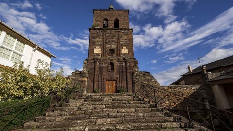 La iglesia de Montefurado, construida con la singular «pedra cabaleira» ?una roca típica del valle del Sil? es uno de los lugares que se visitarán dentro de las actividades del Geolodía
