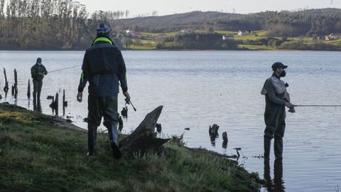 Más pescadores, en As Forcadas, Ferrol