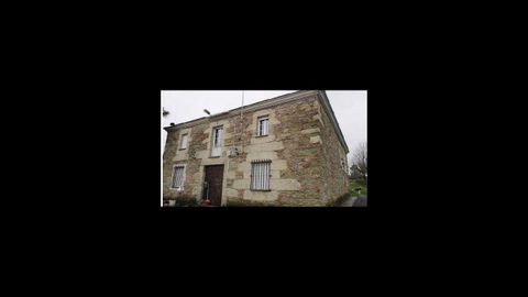 Casa en Orizón, Castro de Rei, que se vende por 195.000 euros