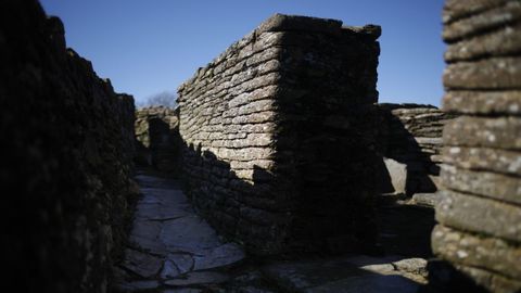 El castro de Castromaior destaca por su buena conservación y las vistas del centro de la provincia de Lugo