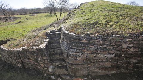 El castro de Castromaior destaca por su buena conservación y las vistas del centro de la provincia de Lugo