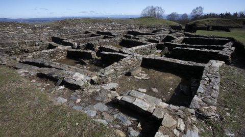 El castro de Castromaior destaca por su buena conservación y las vistas del centro de la provincia de Lugo