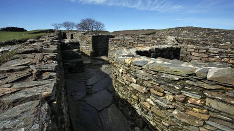 El castro de Castromaior destaca por su buena conservación y las vistas del centro de la provincia de Lugo