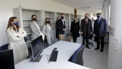 El director general de Justicia, Juan José Martín, en su visita junto al presidente del Tribunal Superior de Xustiza de Galicia (TSXG), José María Gómez y Díaz-Castroverde, al espacio en el que se ubicará el nuevo juzgado de lo Social