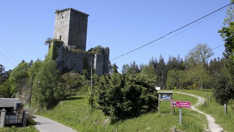 Por el castillo de Andrade pasaron unas cien personas cada día del fin de semana