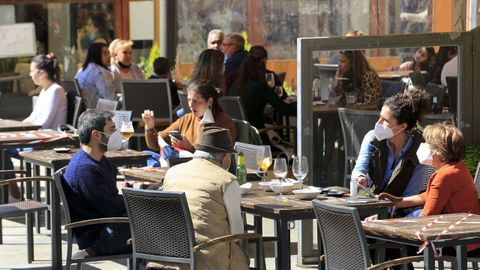 En los municipios en nivel alto la hostelería solo podrá abrir en el exterior y al 50% de aforo