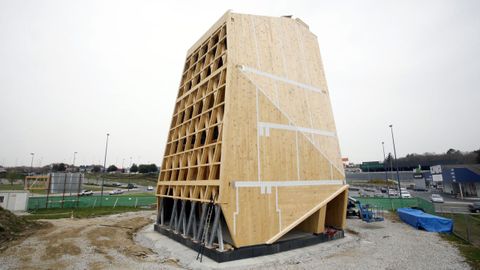 La estructura del Impulso Verde es un juego de ángulos y formas que demuestran las posibilidades constructivas de la madera