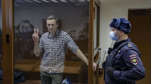 Navalni, durante su juicio en un tribunal de Moscú el pasado febrero