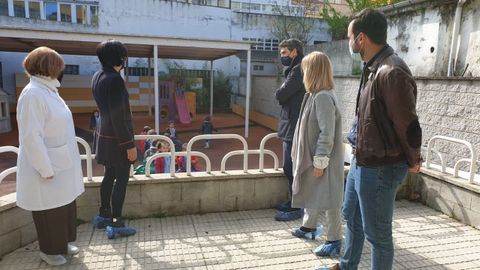 Visita do delegado da Xunta á escola infantil de Paradai