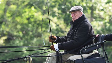 El duque de Edimburgo monta en su carruaje durante el Royal Windsor Horse Show, en mayo del 2017