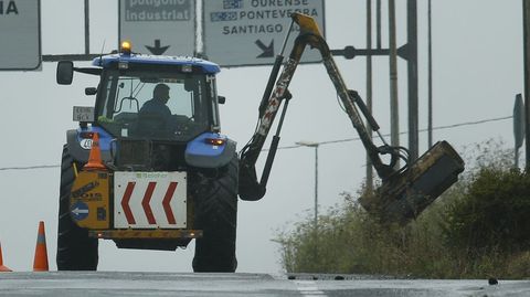Viana comprará un tractor desbrozadora