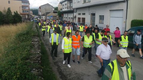 Los vecinos reclamaron en numerosas ocasiones el arreglo de esta carretera (foto de archivo)