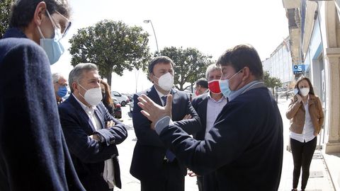 Ruiz Rivas y González Formoso mantuvieron un encuentro con el patrón mayor de la cofradía de Ribeira, José Antonio Pérez Sieira