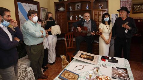 Homenaje a Carmen Arias de Castro, Mimina, mujer de Díaz Pardo, en el lugar de Valadiña, en Tomeza (Pontevedra)