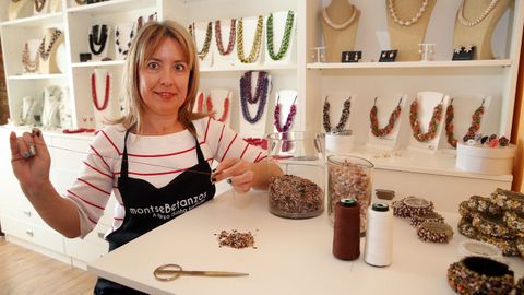 Montse Betanzos, colareira no Grove