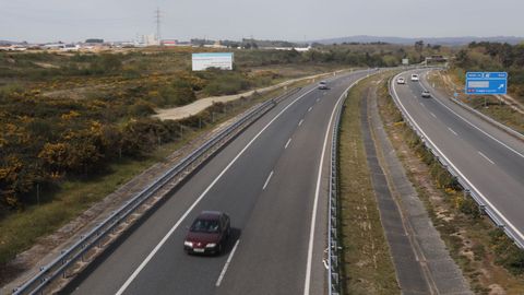 La A6 pasa al lado de As Gándaras, pero no hay acceso directo