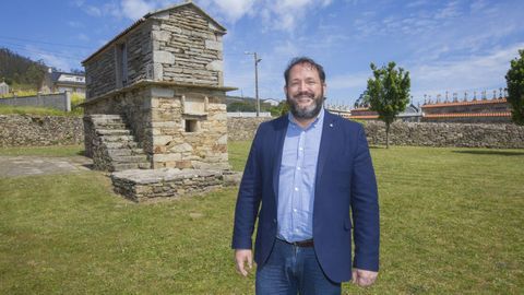 Lois García Carballido, alcalde de Ponteceso y presidente de la Fundación Eduardo Pondal