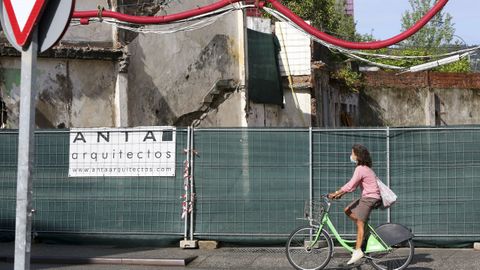 Solar donde se ha derribado la antigua fábrica de lápices Ilasa para construir una casa