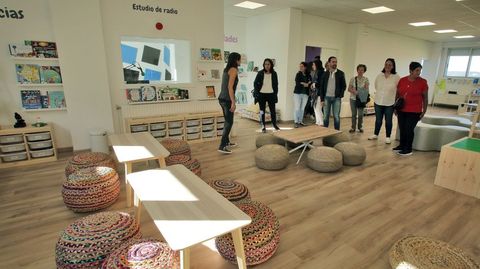 Imagen de archivo de la inauguración de la biblioteca del CEIP As Covas, en Meaño. Su director, Paulo Nogueira, participó en el foro del Ministerio de Educación y FP y propuso que precisamente la biblioteca fuese el corazón de la actividad escolar conjunta
