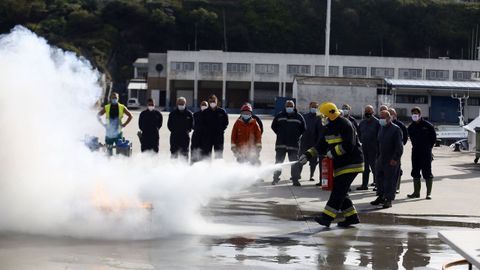 Imagen de archivo de un curso de lucha contra incendios impartido en Celeiro