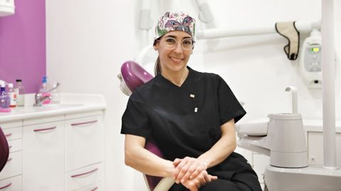 Raquel Piñón es la presidenta del Colegio de Dentistas en Ourense