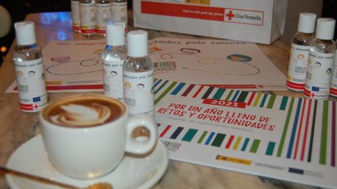 Los establecimientos entregarán botes de gel hidroalcohólico con el lema de la campaña