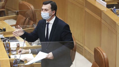 Gonzalo Caballero, en el Parlamento gallego en la sesión de esta semana