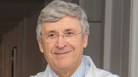 Francisco Carmona, director del servicio de ginecología del Hospital Clínic