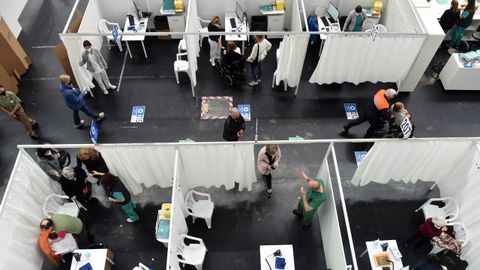 Vacunación masiva del covid-19 en Expocoruña
