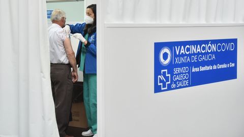 Vacunación masiva del covid-19 en Expocoruña