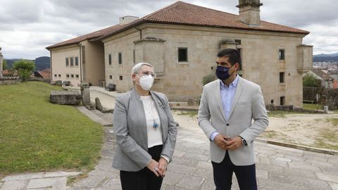 La coordinadora autonómica, Ofelia Debén, trasladó una serie de asuntos al delegado territorial, Gabriel Alén, durante la visita de este jueves