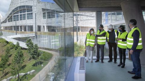 La presidenta del CSIC y el conselleiro de Cultura visitaron el edificio Fontán, donde el organismo público trasladará a los investigadores del Incipit