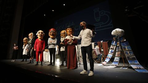 Día de la Ciencia en A Coruña, que este año se celebró en el Teatro Colón en vez de en su tradicional ubicación del parque de Santa Margarita