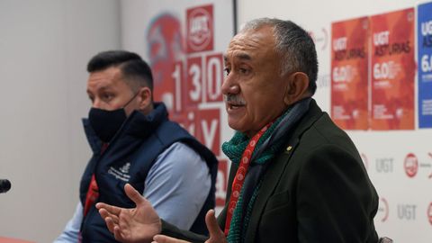 El secretario general de UGT, Pepe Álvarez y su homólogo en Asturias, Javier Fernández Lanero