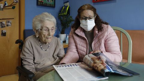 Nieves, con su madre, Sagrario
