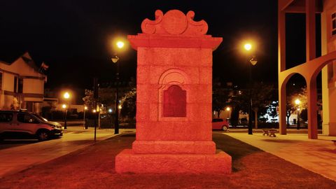 Monumento a Domingo Antonio de Andrade en Cee