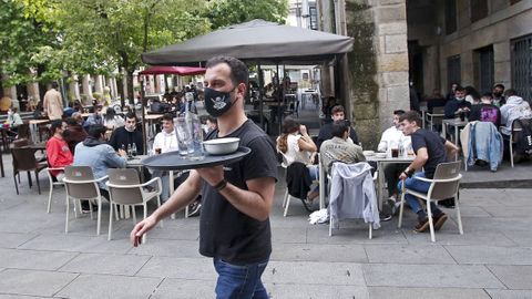 Ahora mismo solo se puede estar con cuatro no convivientes en exteriores y con seis en espacios al aire libre durante el día