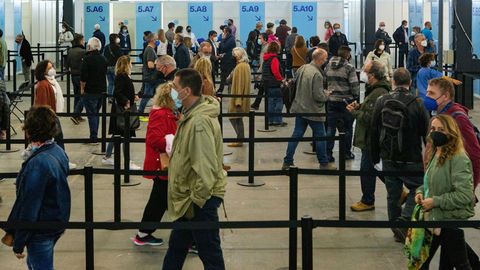La vacunación masiva es la única estrategia para reducir la mortalidad