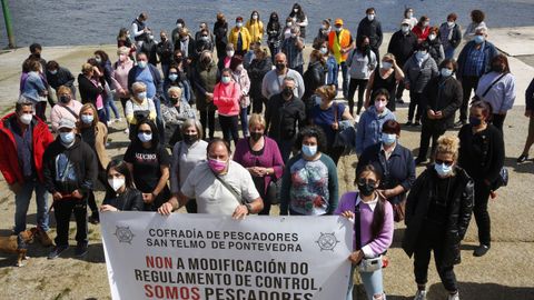Mariscadoras y mariscadores de Lourido secundaron la protesta en Poio