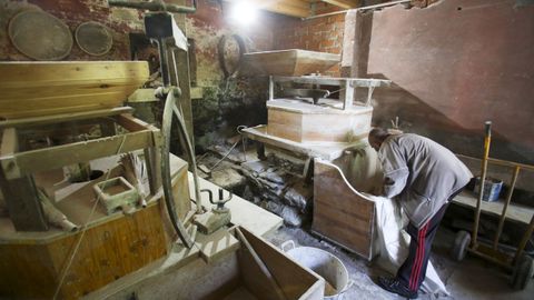 Son dos molinos, uno se uso únicamente para moler trigo y el otro, para el maíz y el centeno